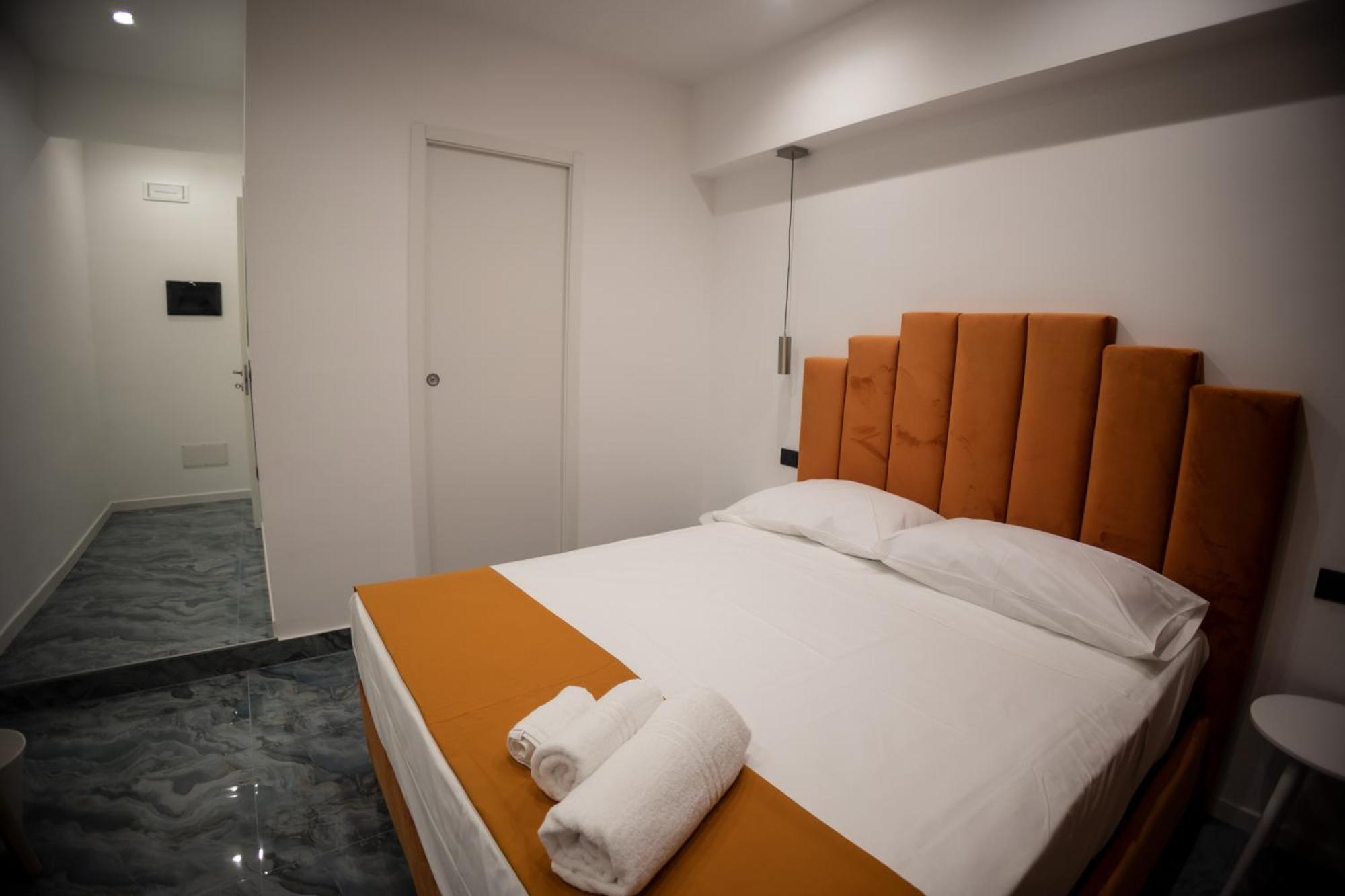 Fp Suite Napoli Exterior foto